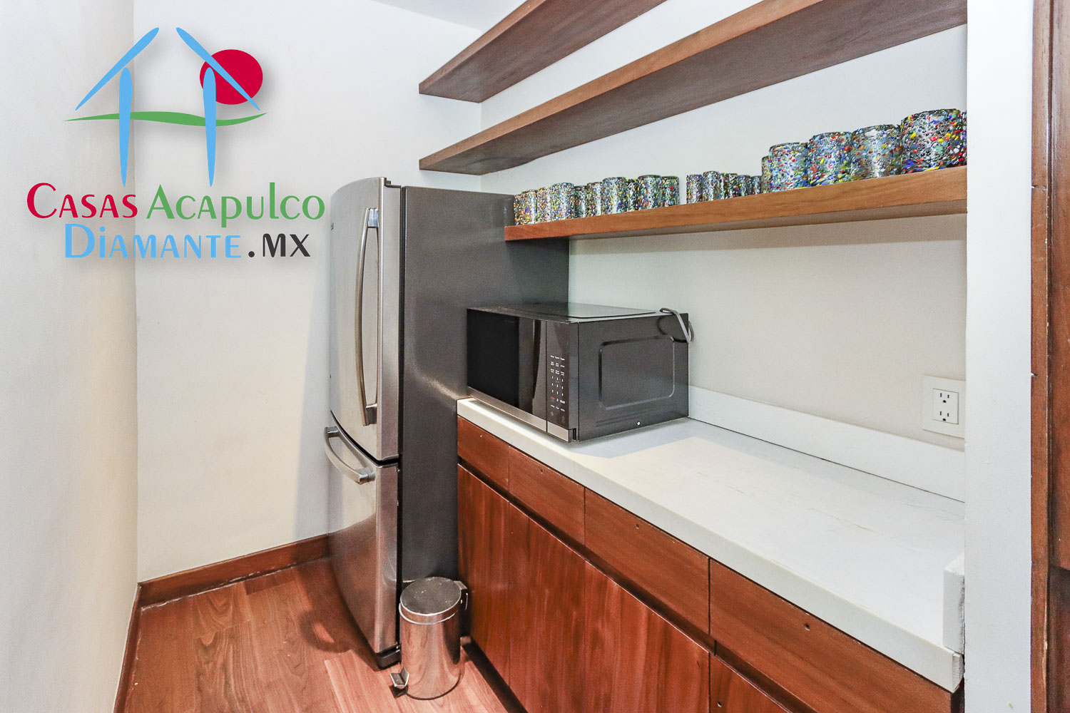 La Solana - Family room 7